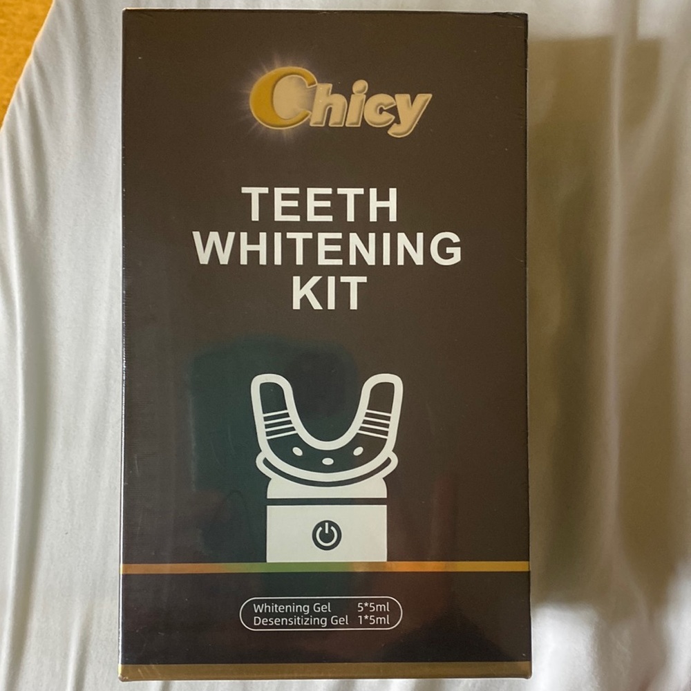 NIB sealed led light teeth whitening kit with desensitizing gel chicy brand